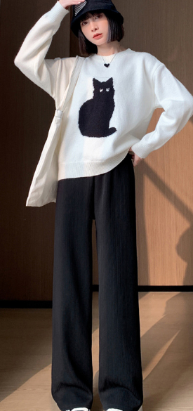 Kadife Dokulu Pliseli Kışlık Bol Paça Pantolon – Yumuşak, Sıcak ve Şık Konfor