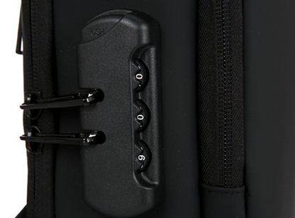 Erkek Şifreli USB Şarj Girişli Su Geçirmez Göğüs Çantası – Anti-Hırsız Tasarım
