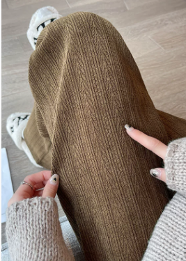 Kışlık Örgü Dokulu Polar Astarlı Kadın Pantolon – Yumuşak, Sıcak ve Zarif