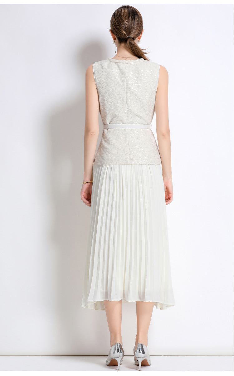 Tüvit Yelek ve Pileli Etek Takım