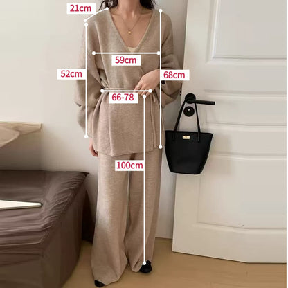 Belissatr™ | Kuşaklı V Yaka Üst ve Geniş Paça Pantolon