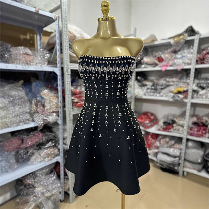 Kristal Taşlı Straplez Siyah Mini Elbise