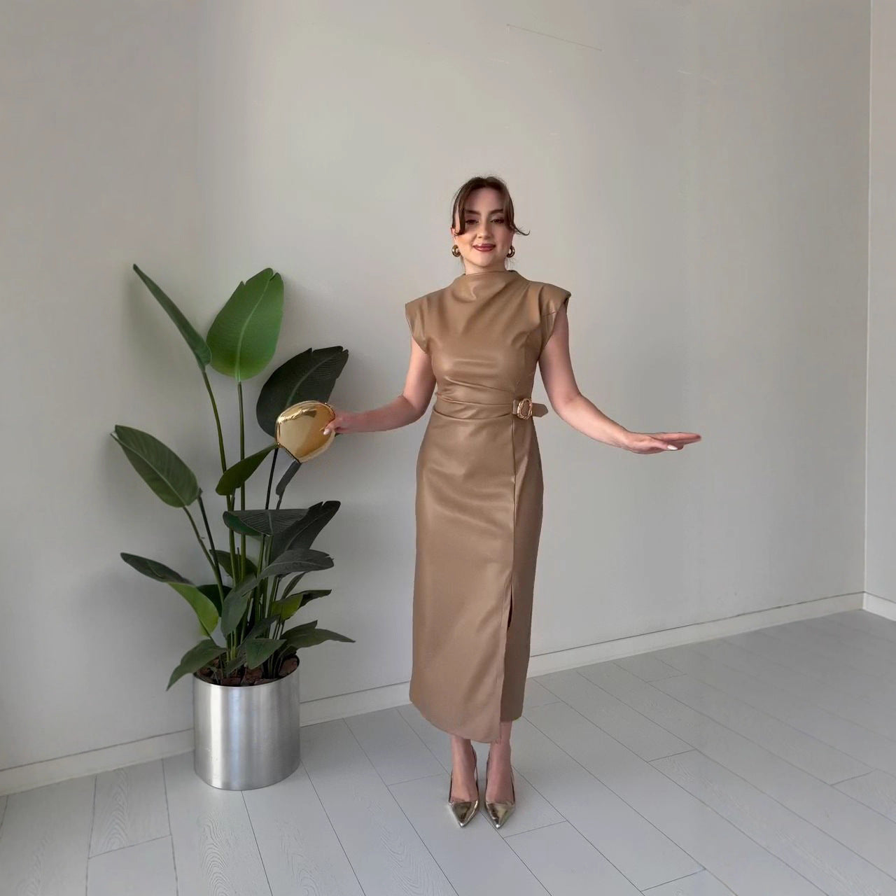 Belissa™ | Bel Vurgulu Deri Midi Elbise – Yeni Sezon