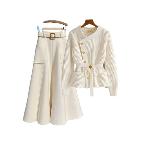 Belissatr™ | Kadın İkili Takım – Kuşaklı Asimetrik Düğmeli Hırka ve Kemerli Etek