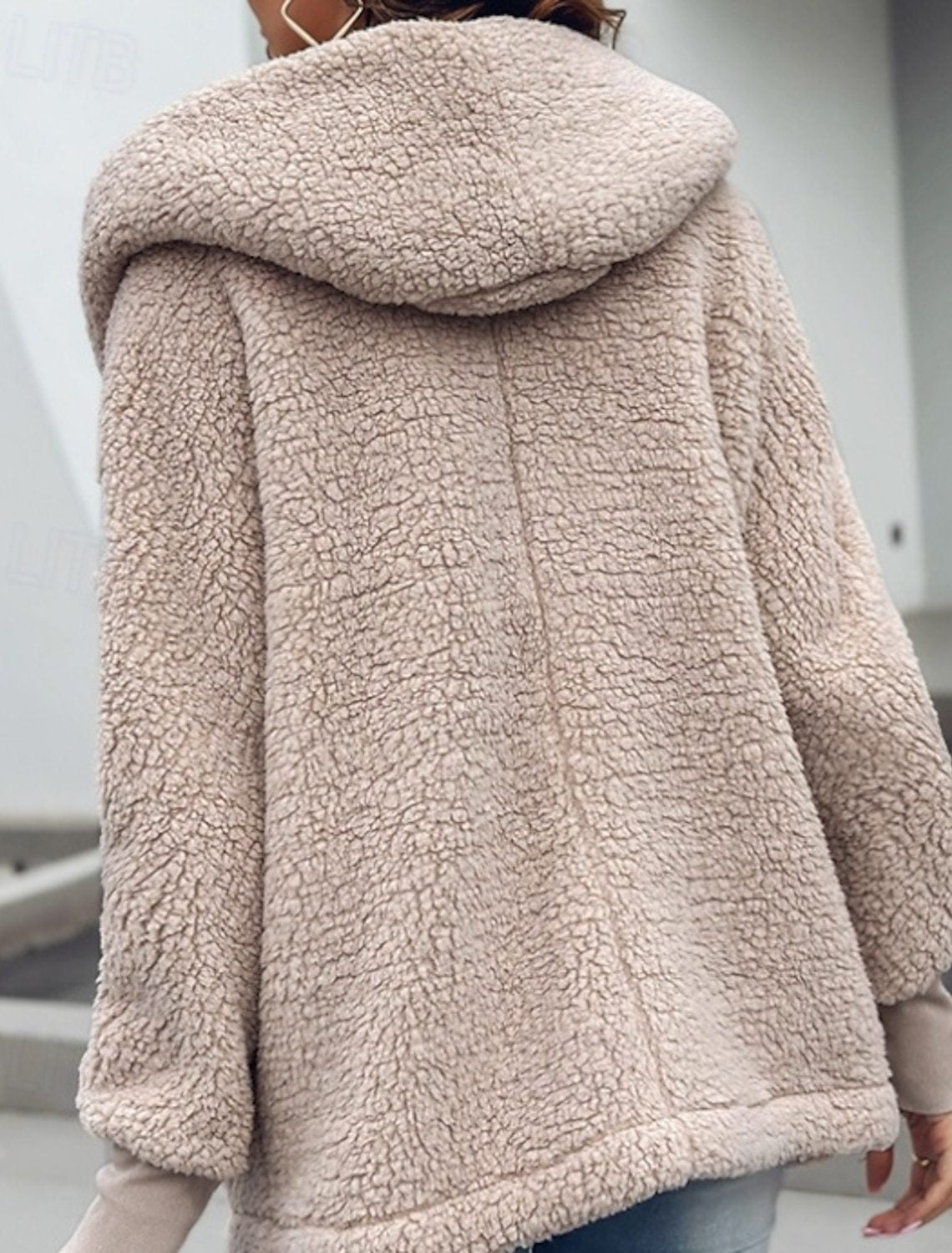 Kadın Oversize Kapüşonlu Peluş Polar Mont