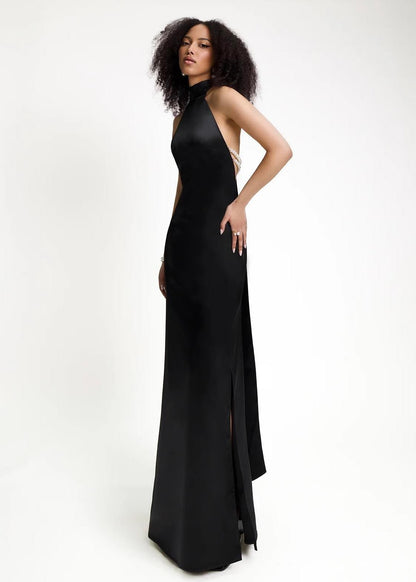 Sırtı İnci Detaylı Siyah Saten Maksi Elbise